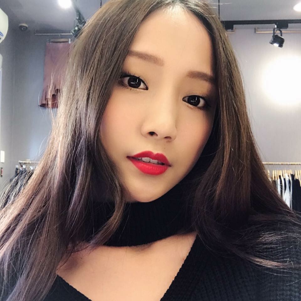 Lộ clip hotgirl Thuỷ Moon đi khách giá 2,5 triệu Lộ clip hotgirl Thuỷ Moon đi khách giá 2,5 triệu