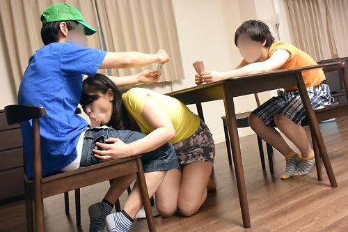 vụng trộm với bạn thân của con trai