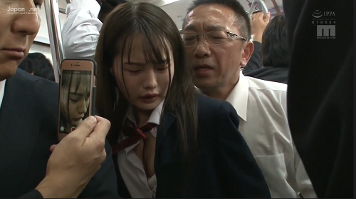 Nữ sinh đáng thương trên xe buýt Ichika Matsumoto